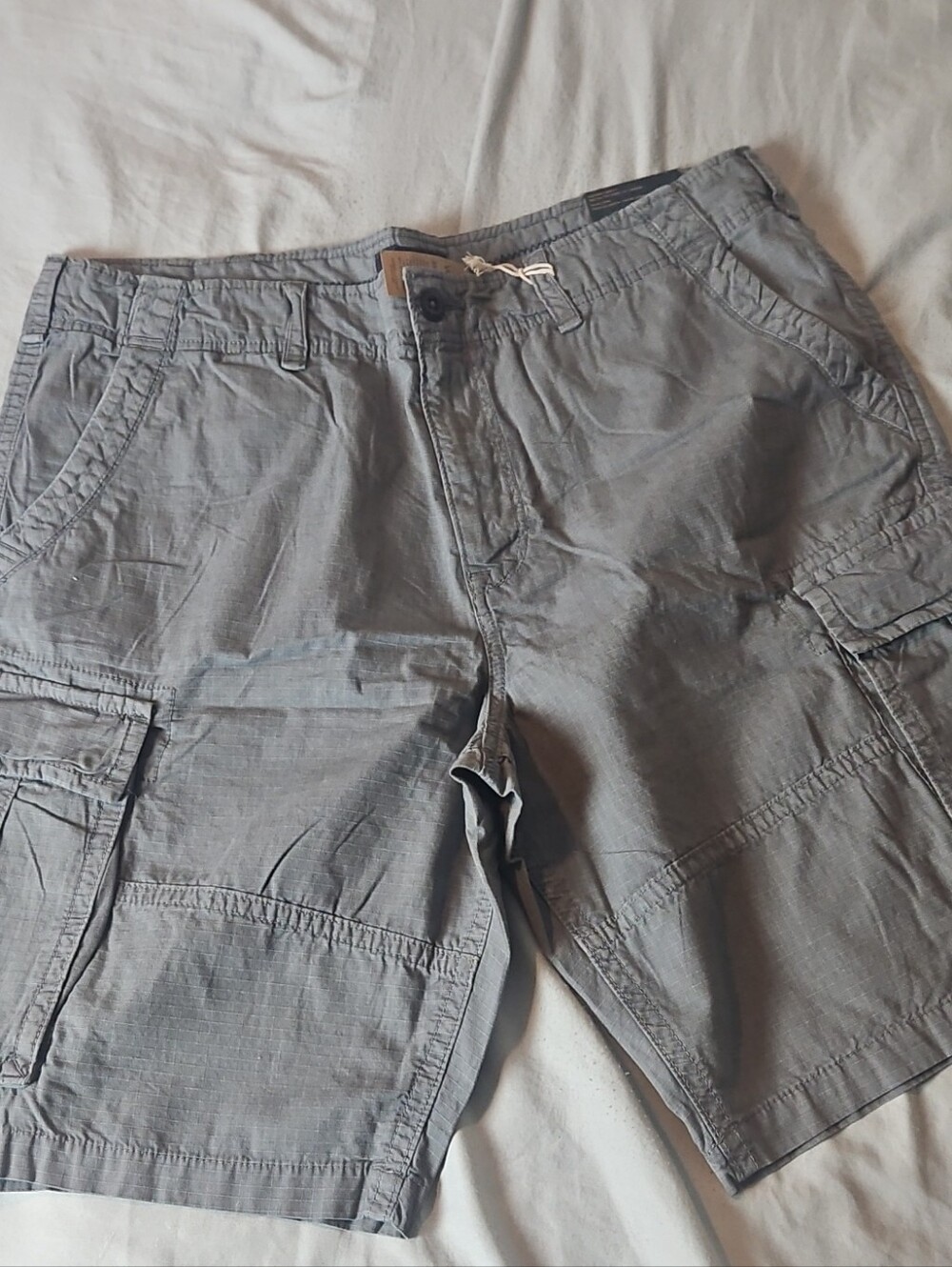American Eagle Outfitters Gray Cargo Shorts - Utility Pockets